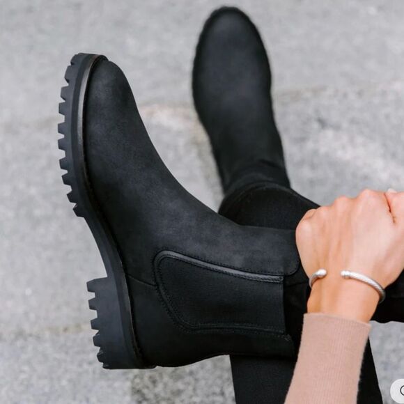 THURSDAY BOOT COMPANY Legend Matte Black Chelsea Boot Size US 8 Ankle Everyday - Picture 13 of 14